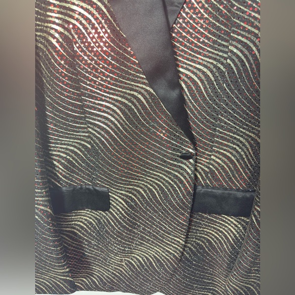 Elegant Black and Red Patterned Blazer - Picture 12 of 15